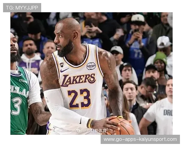 湖人快攻推进快，转换得分爆发